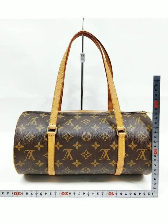 Authentic Louis Vuitton Papillon 30 Monogram Bag w/ Mini Pouch - Picture 3 of 16